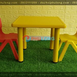 ban-ghe-nhua-cho-be-nhap-khau-pl0102-yellow