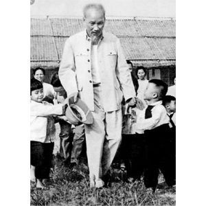 Bo-8-anh-bac-ho-voi-thieu-nhi-PL30TABHTN (4)